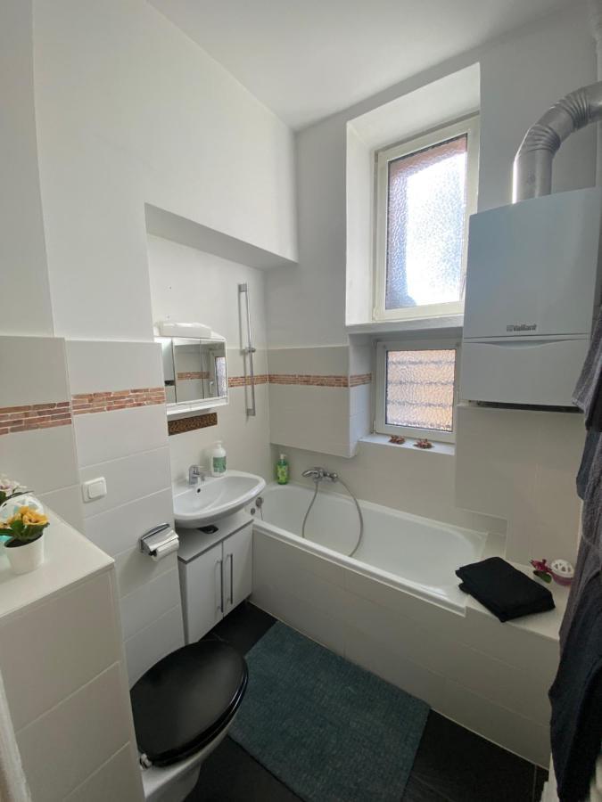 Ruhige Gemuetliche Wohnung Altbau In Zentraler Lage Wiesbaden Esterno foto